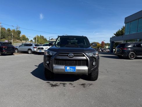 Used 2021 Toyota 4Runner TRD Off-Road image 5