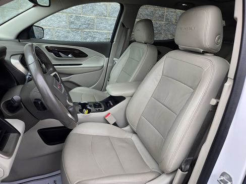 Used 2020 GMC Terrain Denali w/ Denali Premium Package AWD/4WD image 14