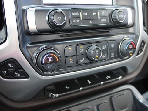 Used 2018 GMC Sierra 1500 SLT w/ SLT Premium Package image 28