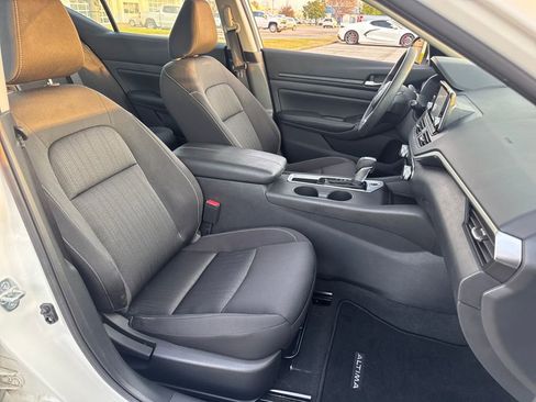 Used 2022 Nissan Altima 2.5 S image 10