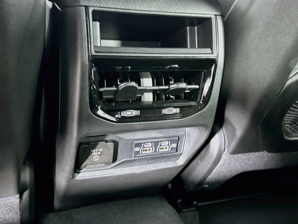 Certified 2025 Jeep Grand Cherokee Altitude AWD/4WD image 37