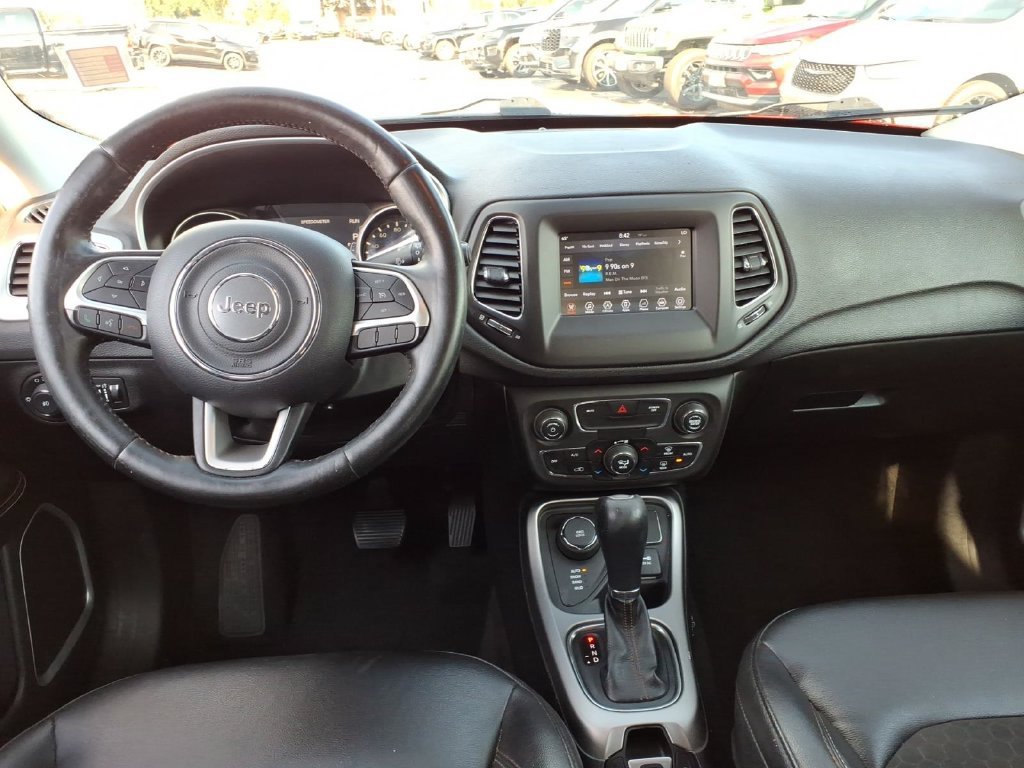 Certified 2018 Jeep Compass Latitude w/ Popular Equipment Group AWD/4WD image 13