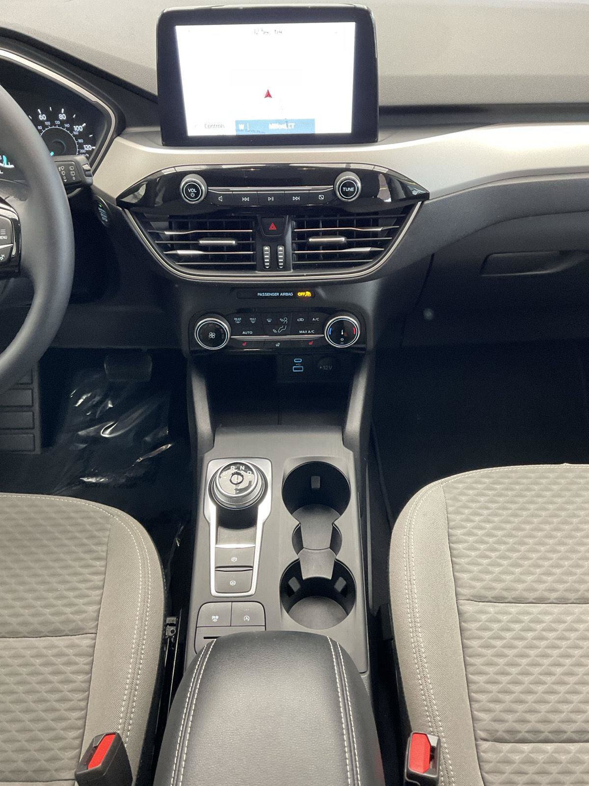 Used 2022 Ford Escape SE w/ Cold Weather Package AWD/4WD image 18