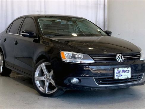Used 2012 Volkswagen Jetta TDI image 1