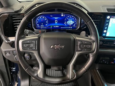 Used 2022 Chevrolet Silverado 1500 RST w/ Convenience Package II AWD/4WD image 19