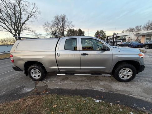 Used 2015 Toyota Tundra SR image 4