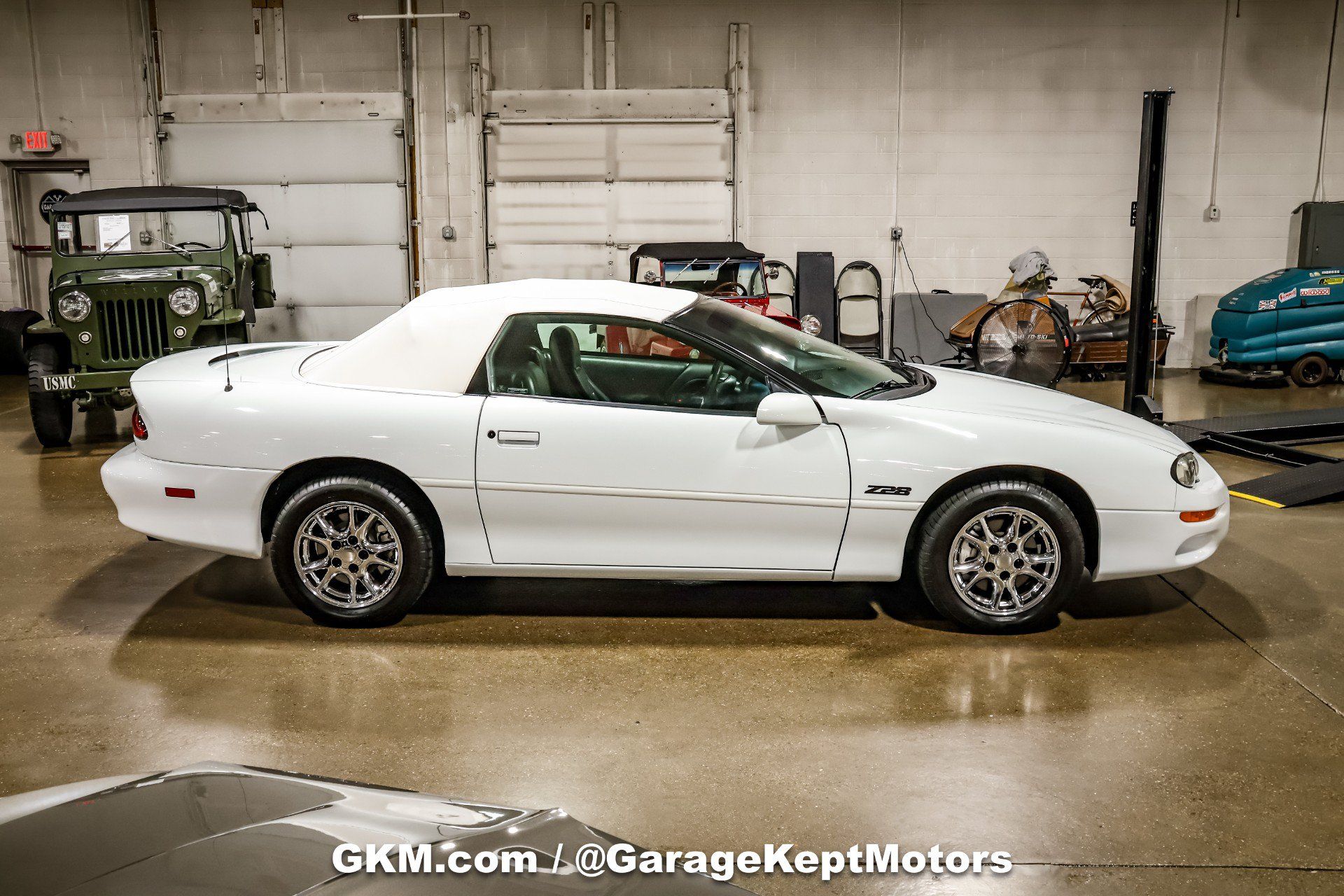 Used 2002 Chevrolet Camaro Z28 RWD image 8