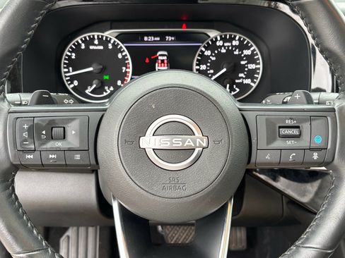 Used 2024 Nissan Pathfinder SV w/ SV Premium Package FWD image 16