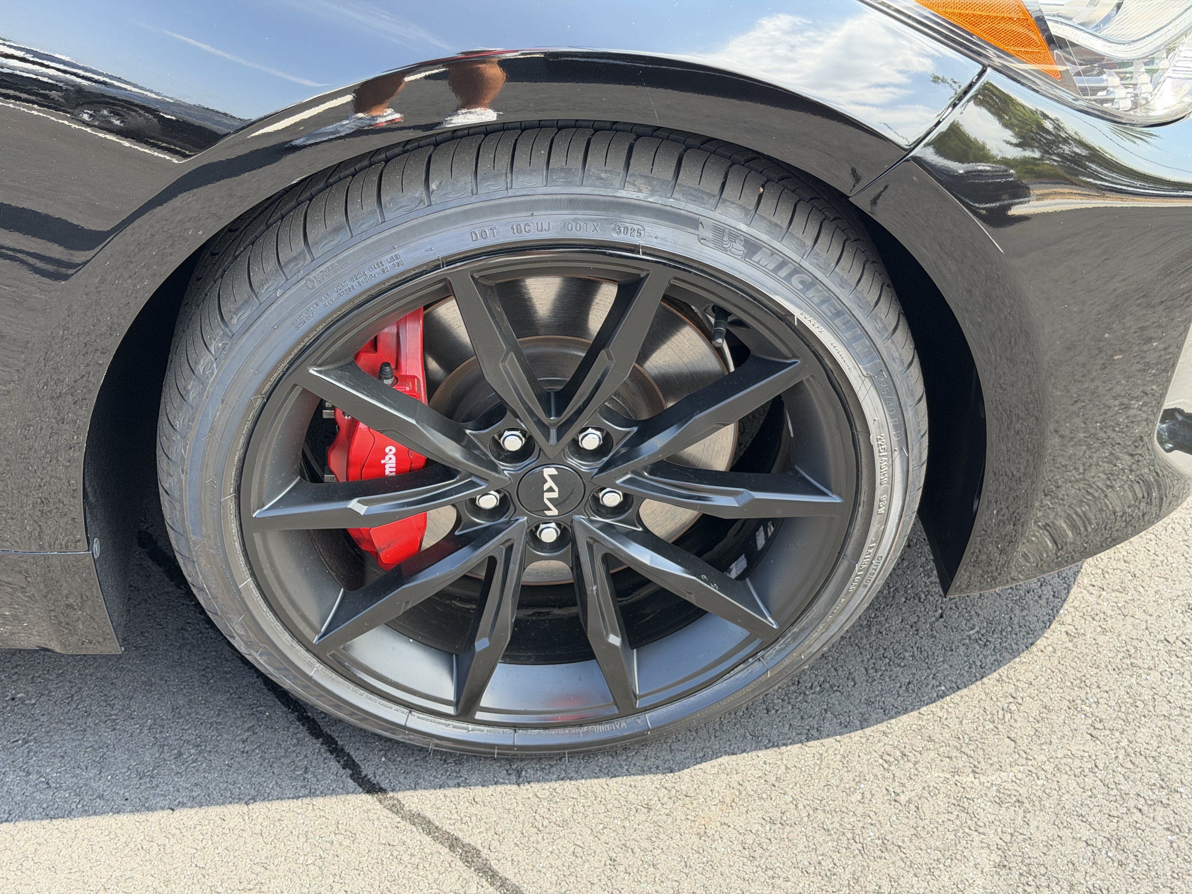 Used 2022 Kia Stinger GT2 w/ Scorpion Package RWD image 12