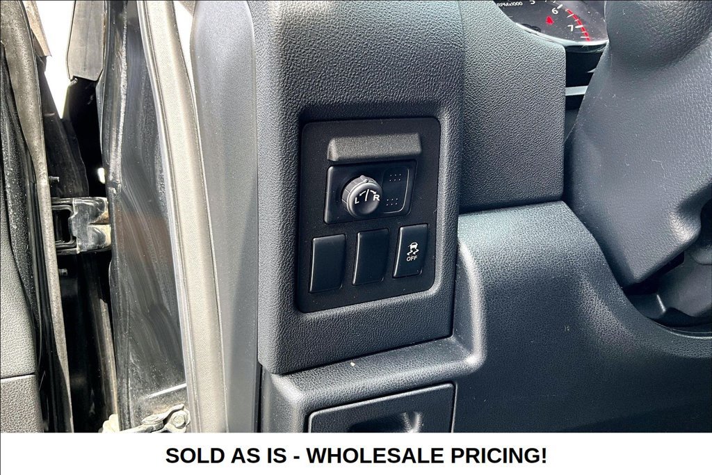 Used 2013 Nissan Rogue SV FWD image 12
