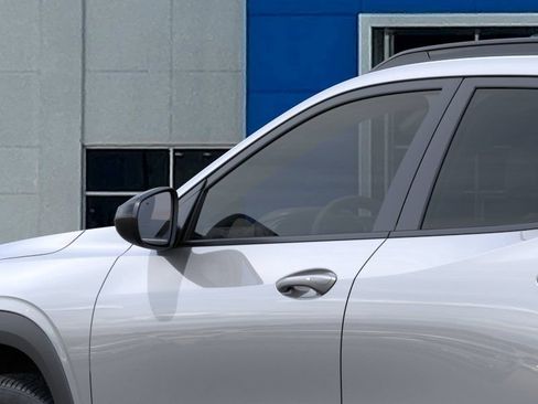 New 2026 Chevrolet Trax LT w/ Sunroof Package FWD image 12