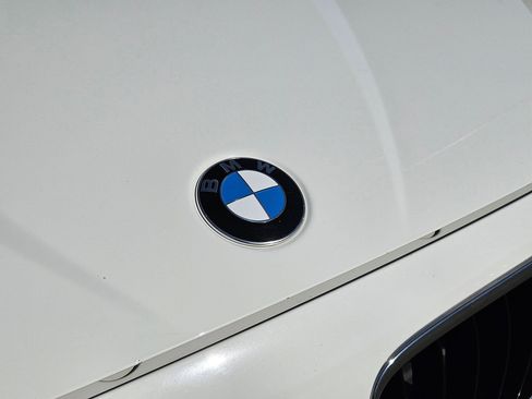 Used 2015 BMW X1 sDrive28i RWD image 10