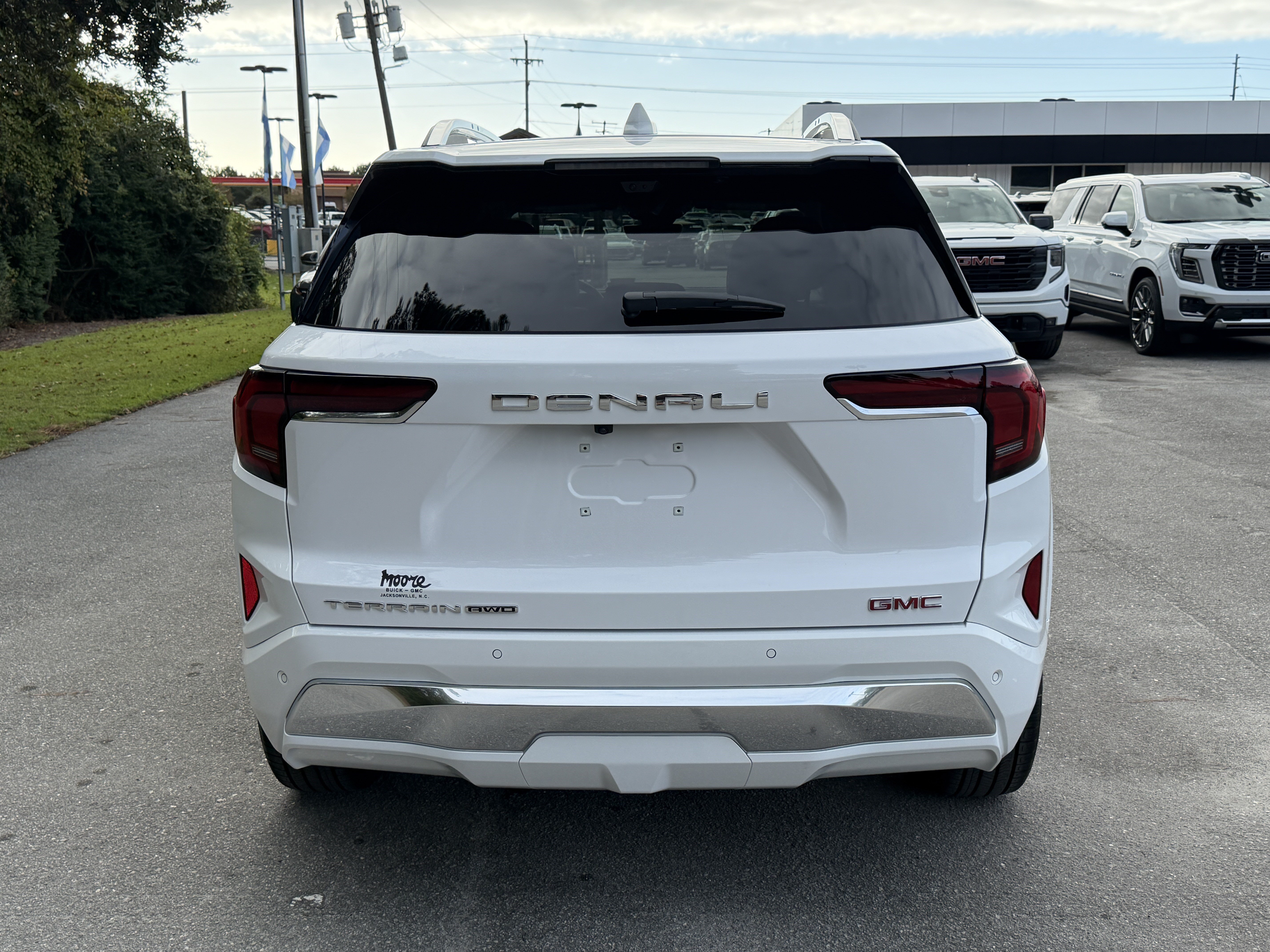New 2027 GMC Terrain Denali AWD/4WD image 9