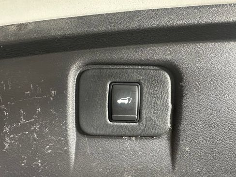 Used 2018 Nissan Murano Platinum FWD image 7