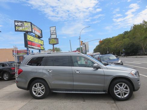Used 2016 Mercedes-Benz GL 450 4MATIC image 9