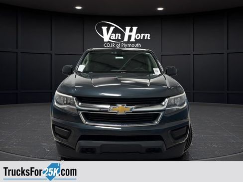 Used 2017 Chevrolet Colorado W/T w/ WT Convenience Package AWD/4WD image 3