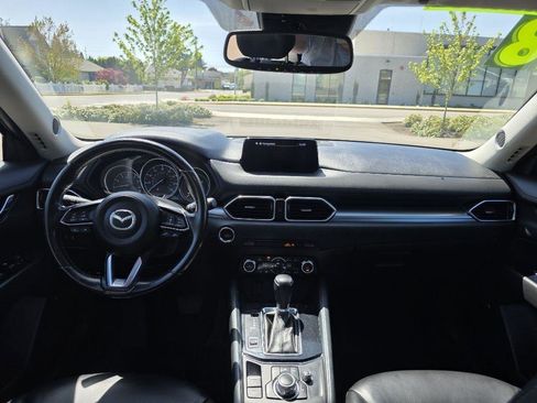 Used 2018 MAZDA CX-5 Touring w/ Preferred Equipment Package AWD/4WD image 9