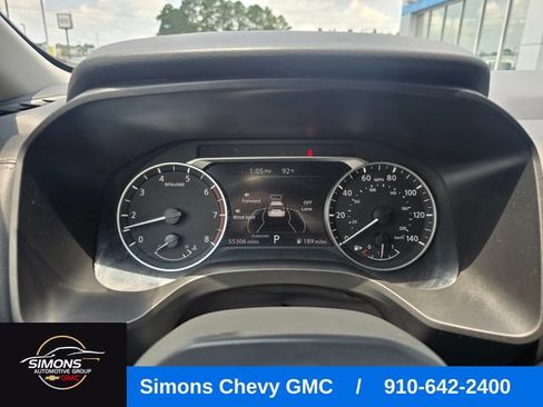 Used 2025 Nissan Rogue SV FWD image 14