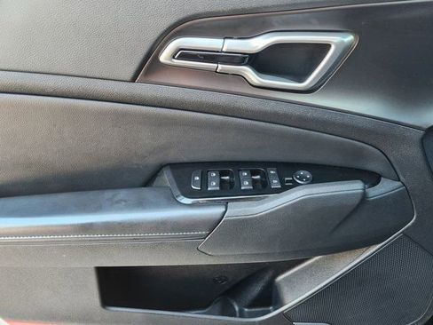 Used 2023 Kia Sportage EX image 24