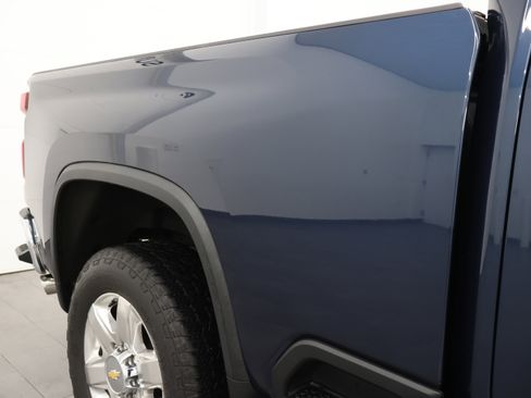 Used 2021 Chevrolet Silverado 2500 LTZ w/ LTZ Convenience Package AWD/4WD image 27