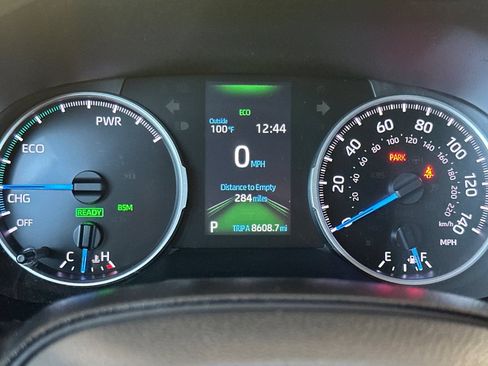 Certified 2021 Toyota RAV4 XLE AWD/4WD image 30
