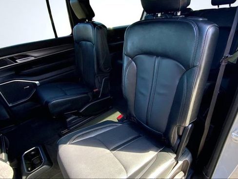 Used 2025 Jeep Wagoneer L Series II image 31