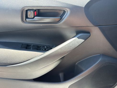 Used 2025 Toyota Corolla LE FWD image 15