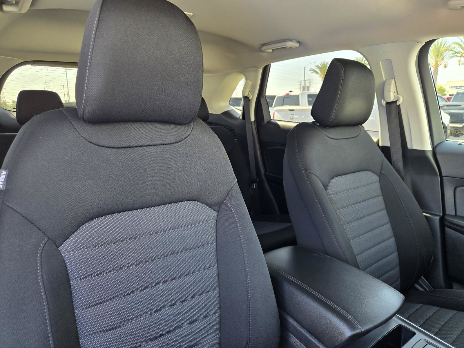 Used 2023 Ford Edge SE w/ Black Appearance Package AWD/4WD image 32