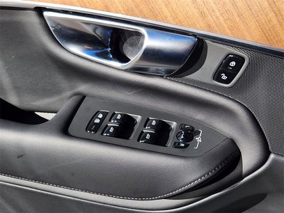 Used 2025 Volvo XC90 B5 Plus w/ Protection Package Premier