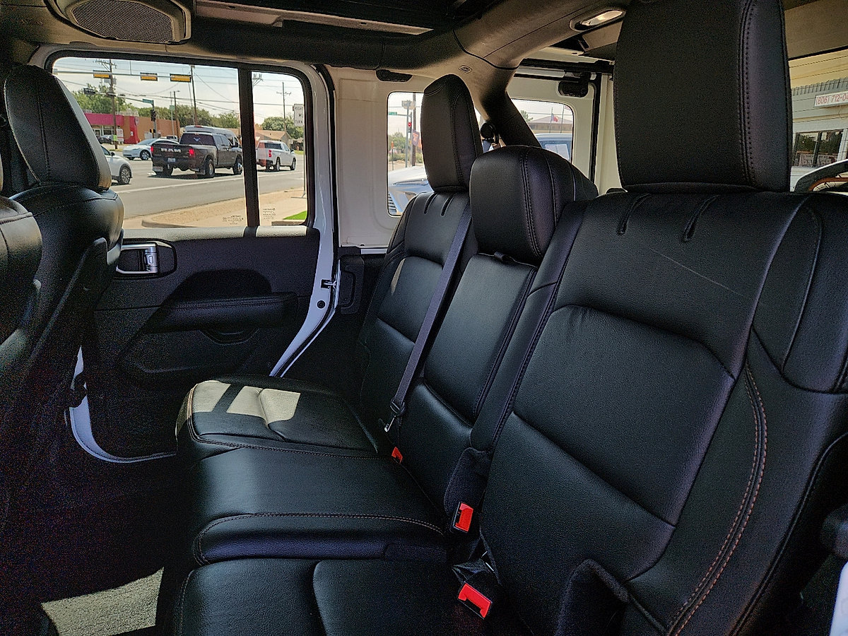 Used 2023 Jeep Wrangler Unlimited Rubicon 392 w/ Xtreme Recon 35" Tire Package AWD/4WD image 6
