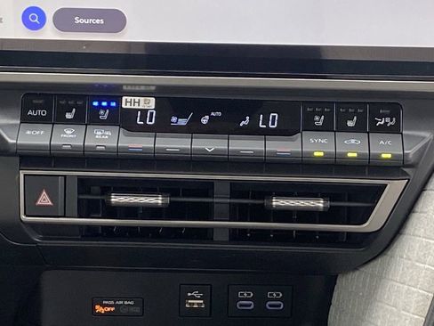 Certified 2026 Toyota Camry XLE w/ Premium Package FWD image 31