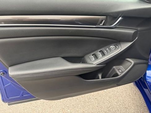 Used 2019 Honda Accord Sport image 9