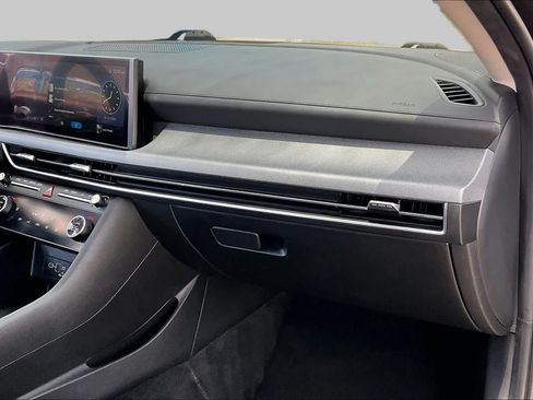 Used 2025 Hyundai Sonata SEL FWD image 18