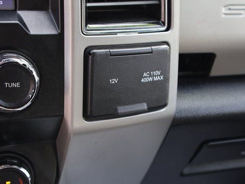 Used 2020 Ford F250 Lariat w/ Lariat Value Package AWD/4WD image 34