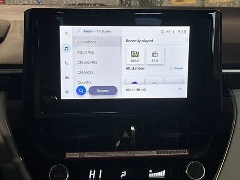 Certified 2025 Toyota Corolla SE image 21