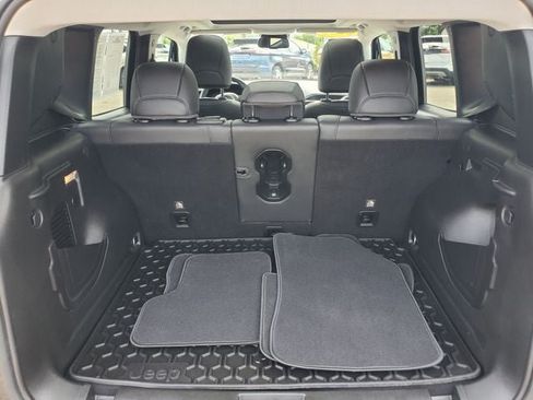 Used 2020 Jeep Renegade Limited AWD/4WD image 28