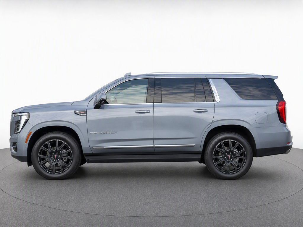 Used 2025 GMC Yukon XL Denali w/ Denali Reserve Package AWD/4WD image 9