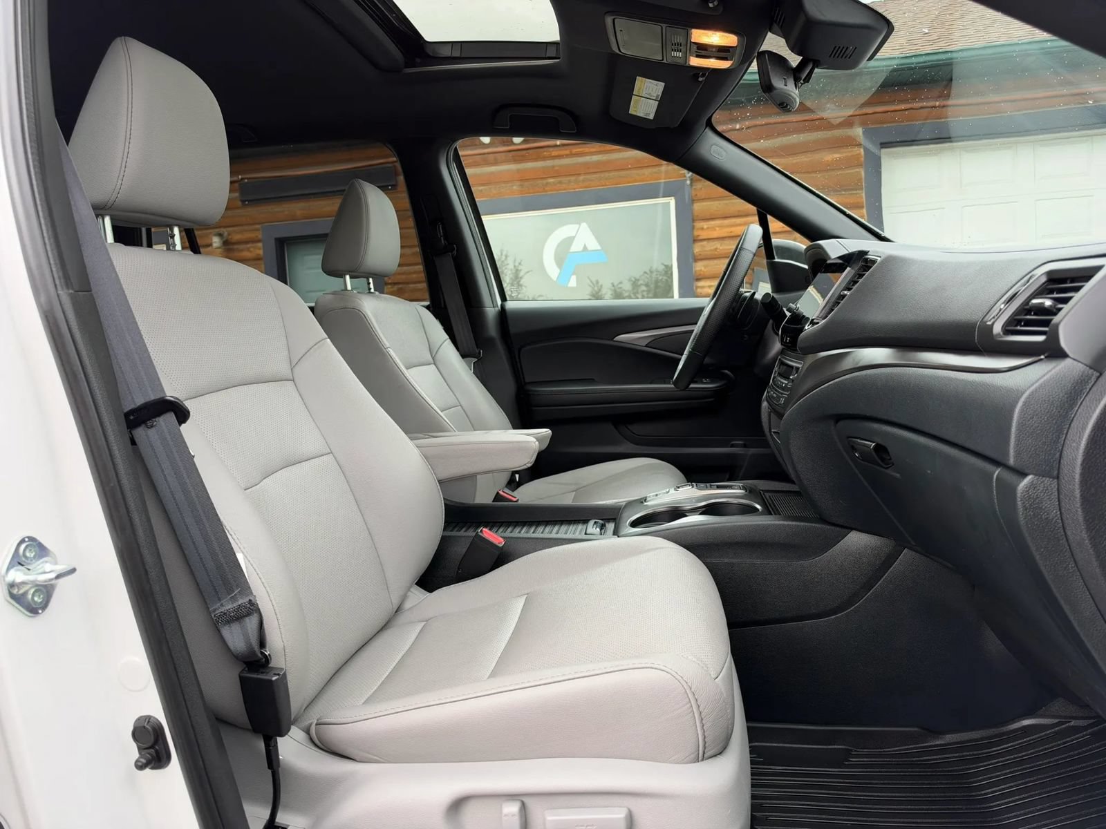 Used 2023 Honda Passport EX-L image 22