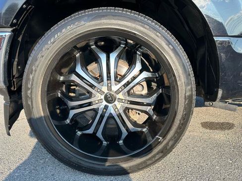 Used 2018 Ford F150 XLT RWD image 24