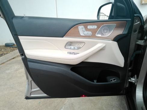 Used 2021 Mercedes-Benz GLE 350 w/ Premium Package image 15