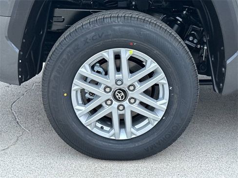 New 2026 Toyota Tundra SR5 image 6