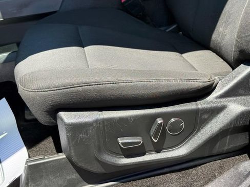 Used 2018 Ford F150 XLT w/ Equipment Group 302A Luxury AWD/4WD image 25