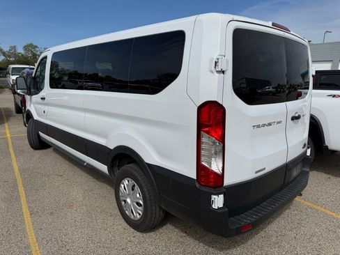 Used 2025 Ford Transit 350 XLT RWD image 4