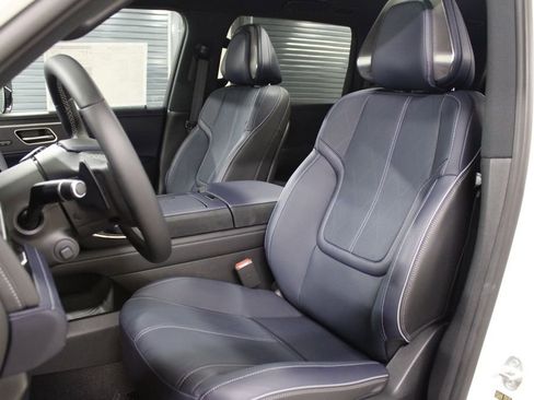 New 2026 INFINITI QX80 4WD w/ Sport Exterior Package image 5