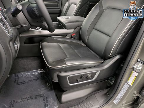 Used 2026 RAM 1500 Laramie AWD/4WD image 11