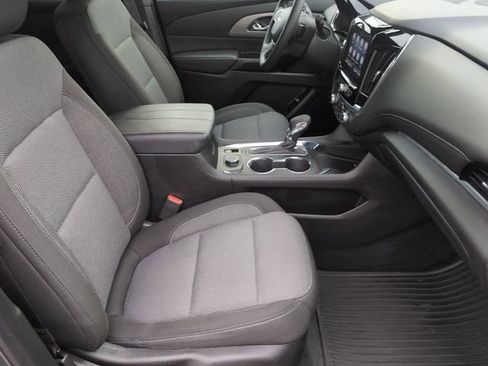 Certified 2023 Chevrolet Traverse LT FWD image 26