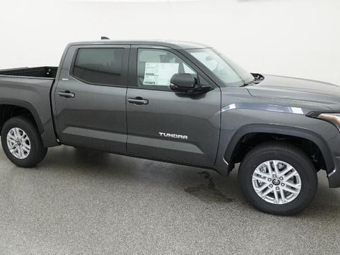 New 2026 Toyota Tundra SR5 AWD/4WD image 12
