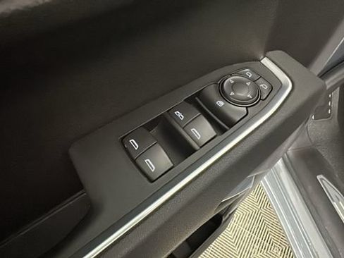 New 2026 GMC Sierra 1500 SLE AWD/4WD image 10