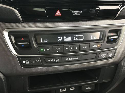 Used 2024 Honda Ridgeline Sport image 22