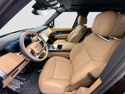 New 2026 Land Rover Range Rover Long Wheelbase SE AWD/4WD image 18